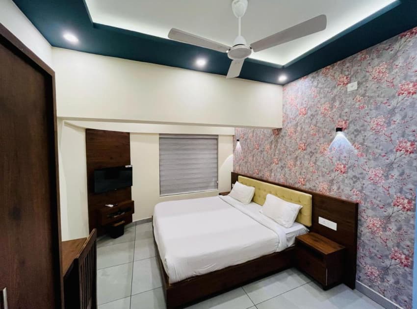 Book Standard Double Room room in Guruvayur