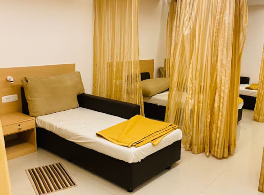 Book Standard Double Room room in Guruvayur