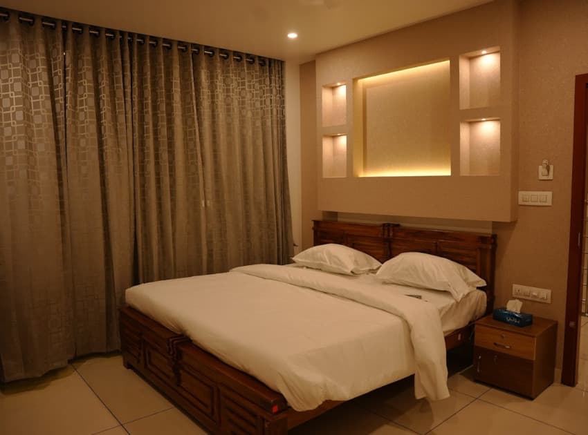 Book Standard Double Room room in Guruvayur