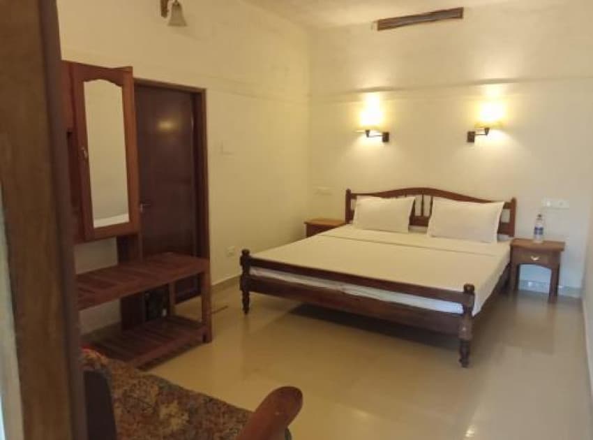 Book Queen Room room in Thekkady