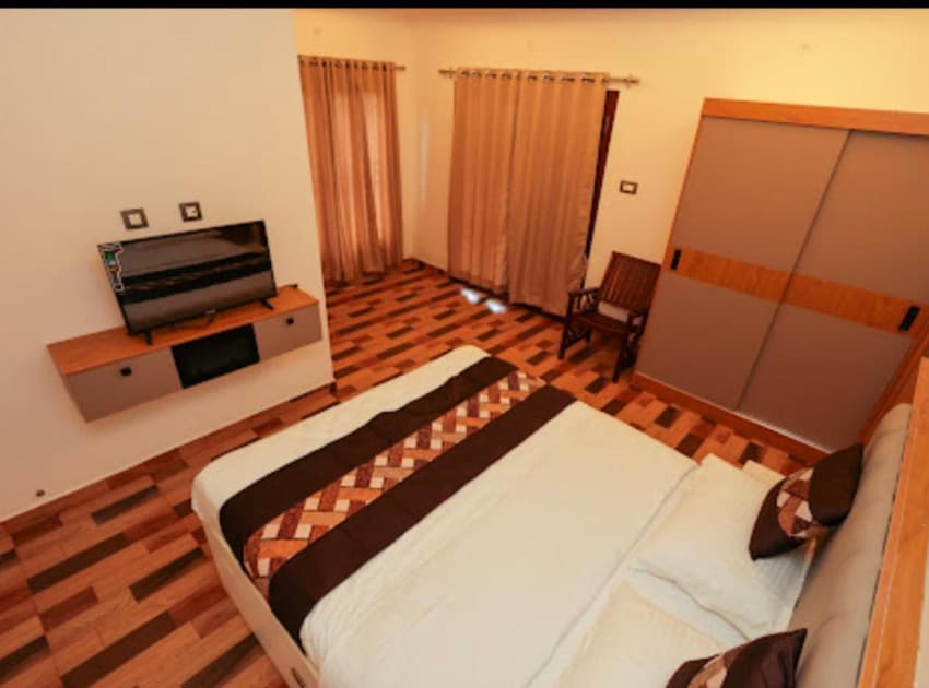 Book Deluxe Villa room in Kodaikanal