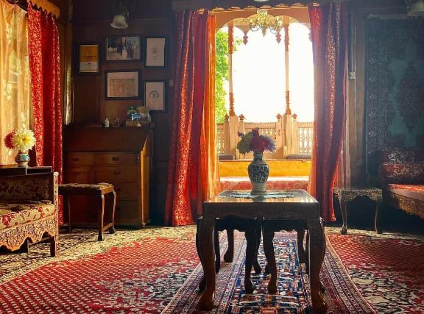 Book Deluxe Triple Room room in Srinagar