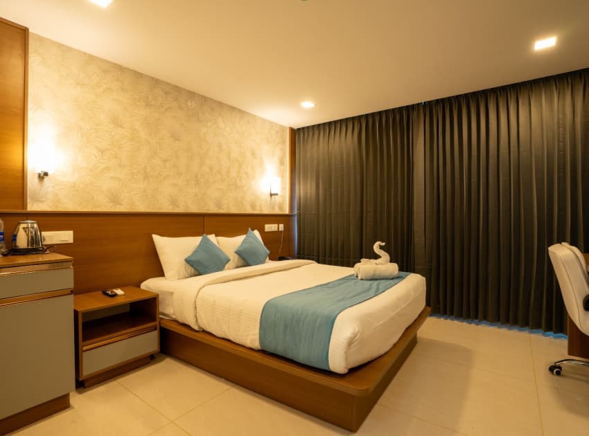 Book Deluxe Double room room in Varkala
