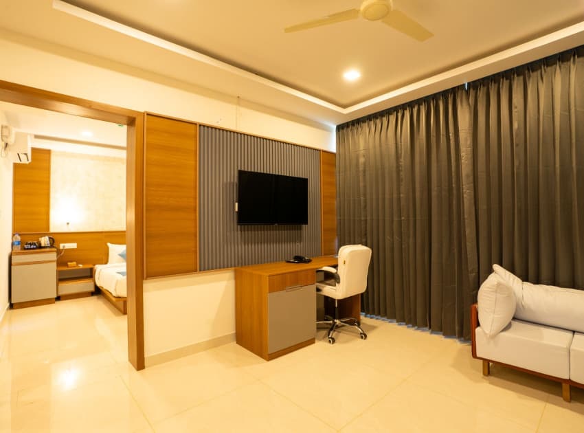 Book Executive room in Varkala
