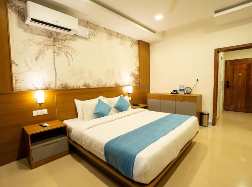 Book Executive room in Varkala