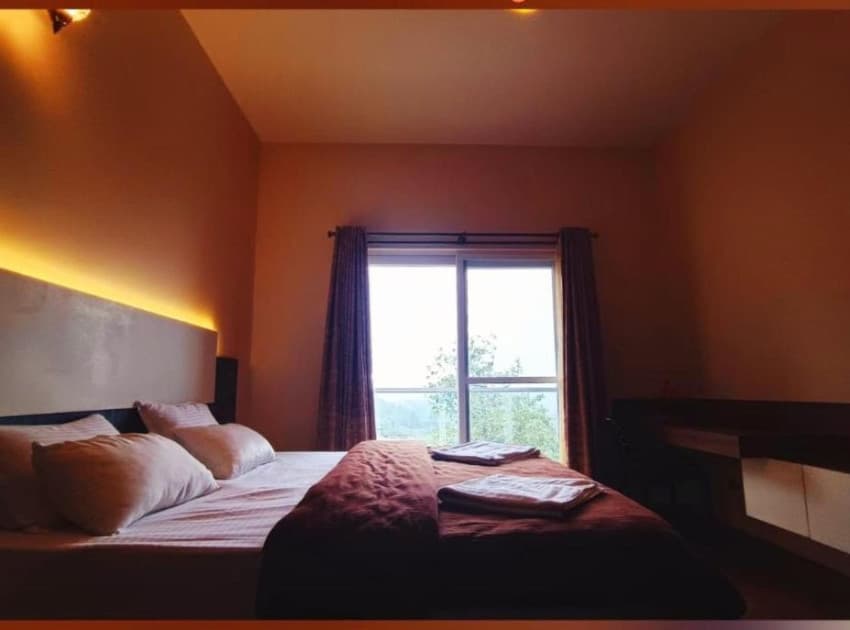 Book Deluxe Double Room with Balcony room in Kodaikanal