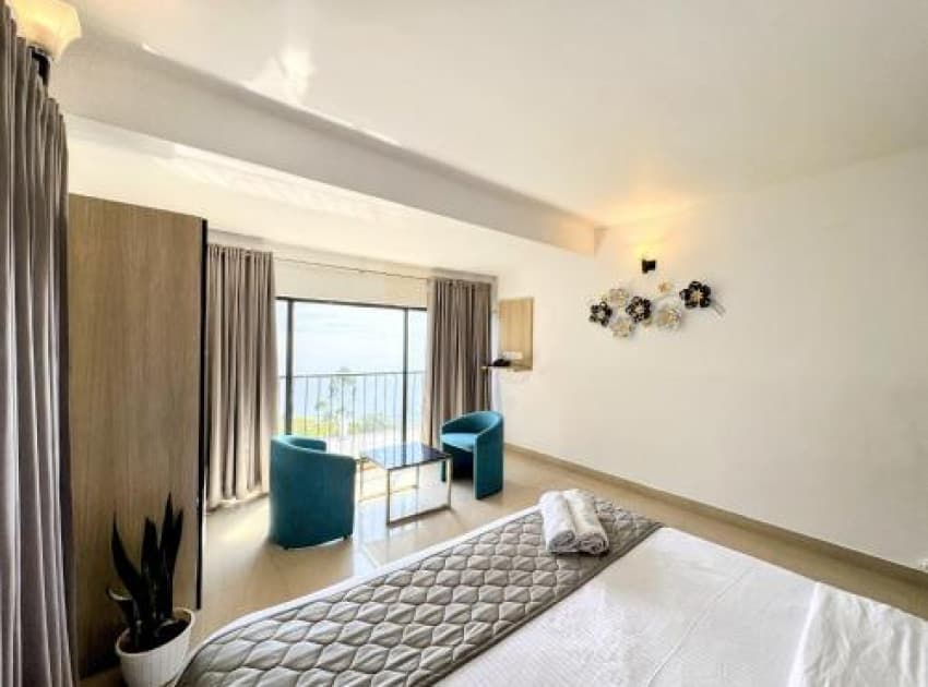 Book Superior Suite room in Munnar