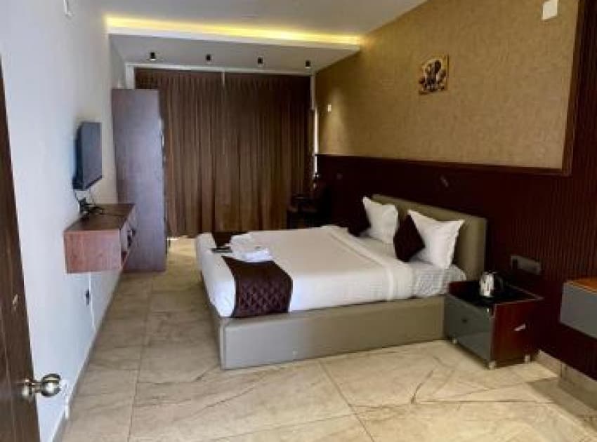 Book Family Room with Balcony room in Kodaikanal