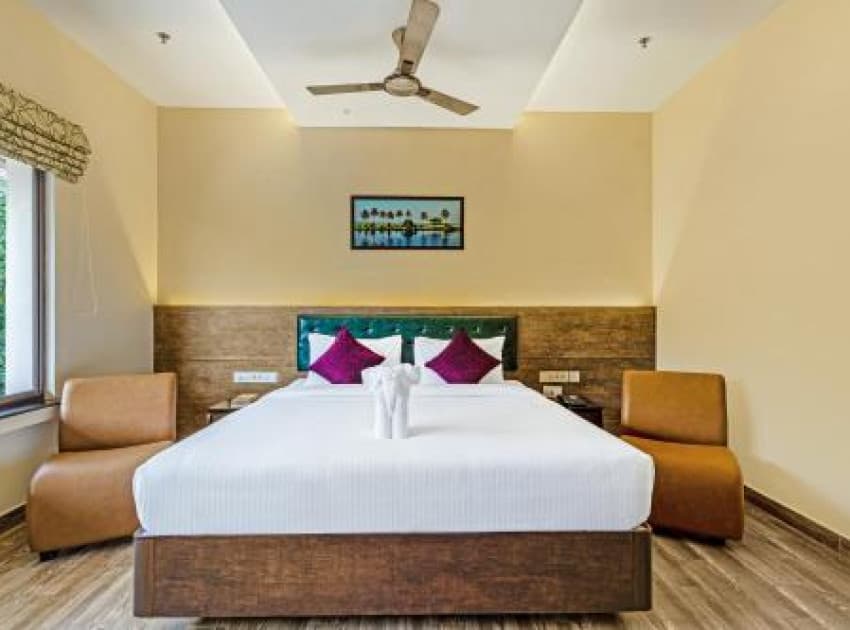 Book Deluxe Suite room in Varkala