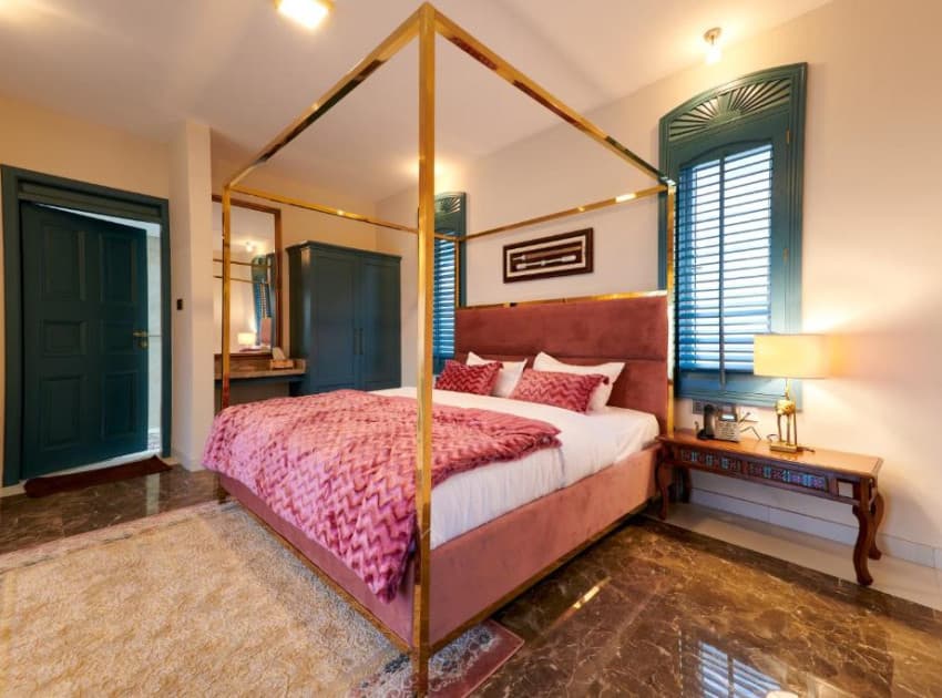 Book Junior Suite with Mountain View room in Ooty