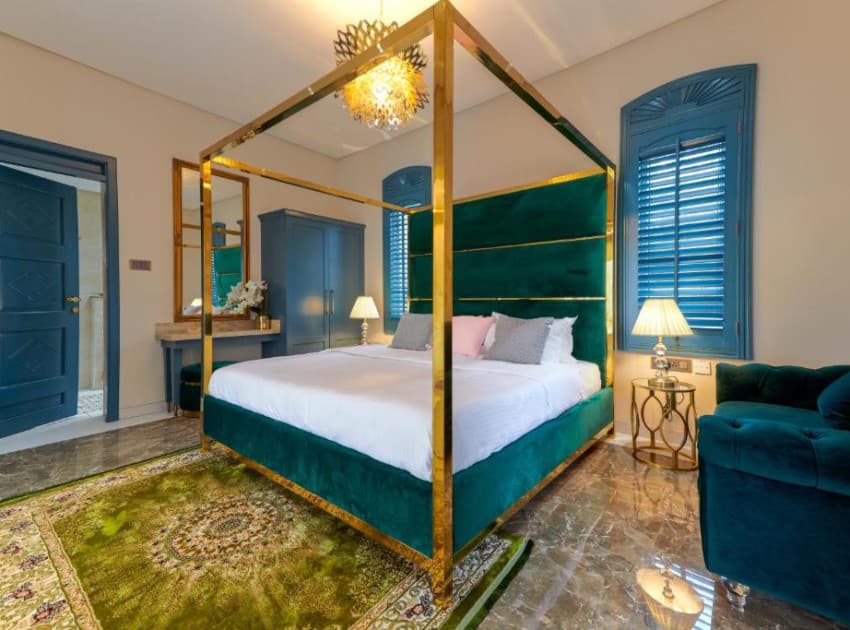 Book Suite with Mountain View room in Ooty