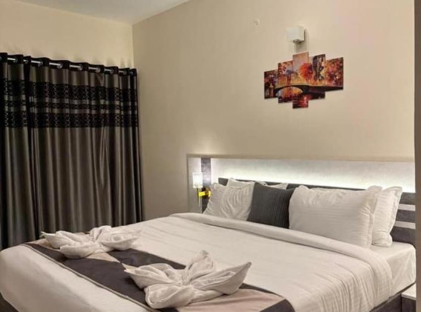 Book Double Room room in Ooty