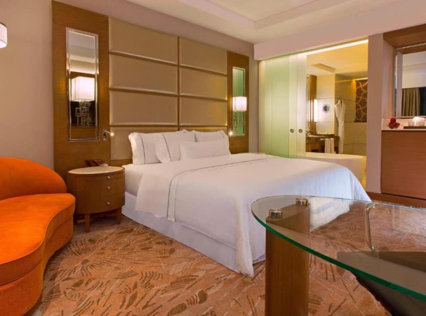 Book Executive King Guest Room with Executive Lounge Access room in Chennai