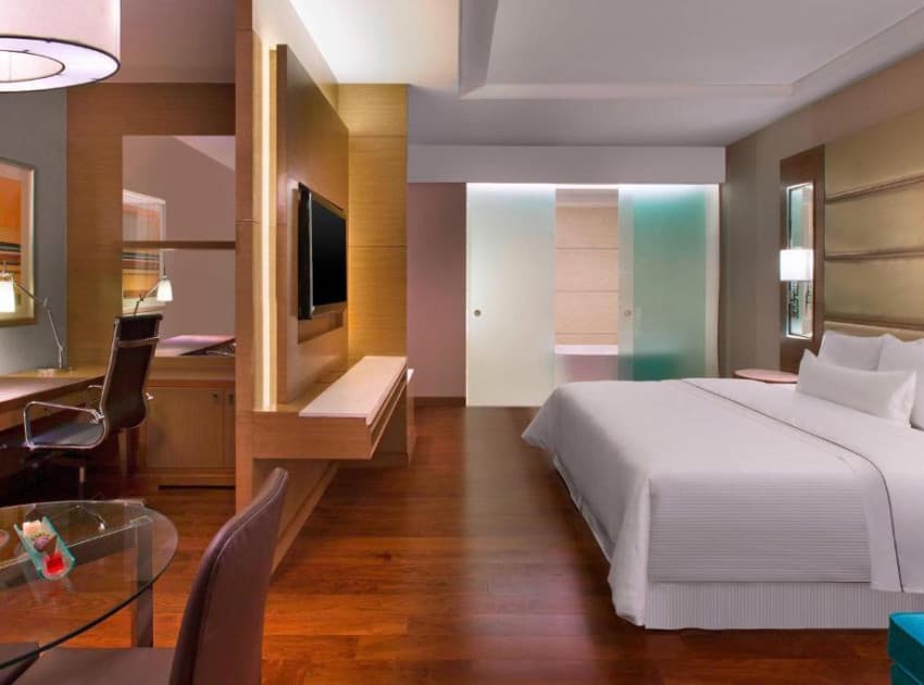 Book Studio Suite with Executive Lounge Access room in Chennai