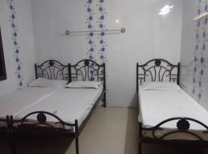 Book Comfort Triple Room Non AC room in Chennai