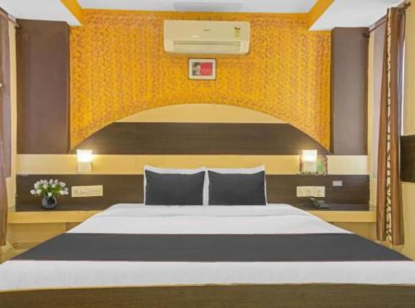 Book Standard Double Room room in Pondicherry