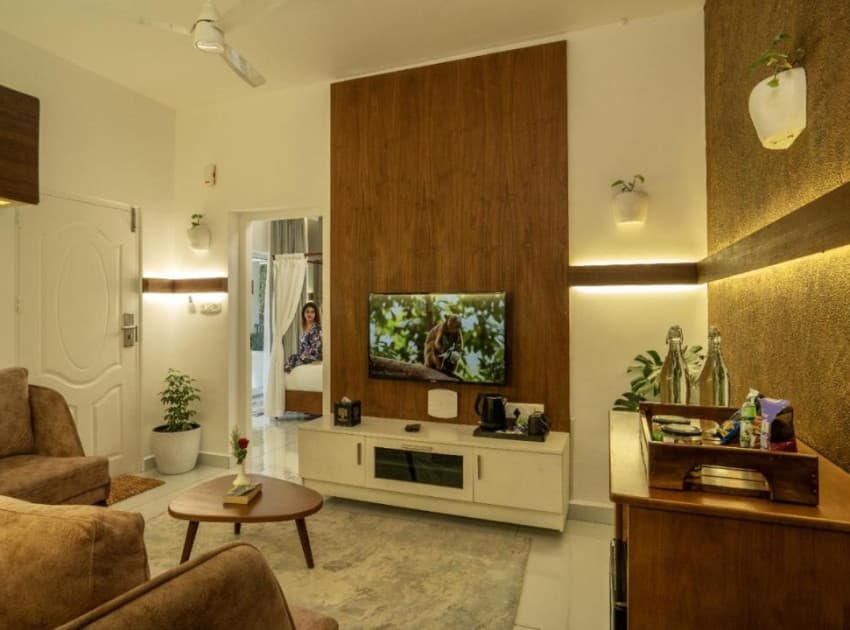 Book Double Room room in Munnar