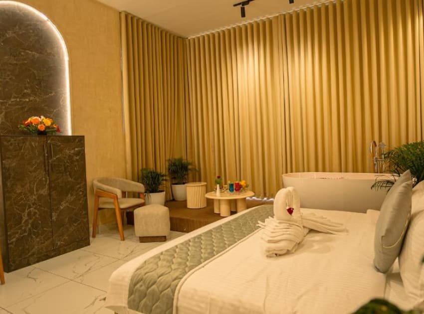 Book Suite with River View room in Munnar