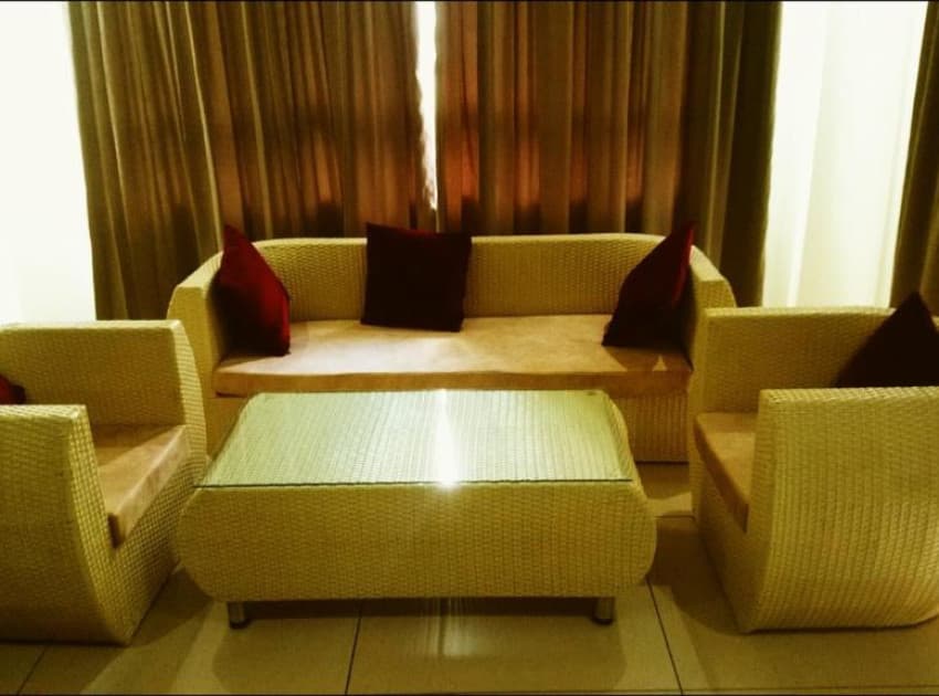 Book Suite with Balcony room in Munnar