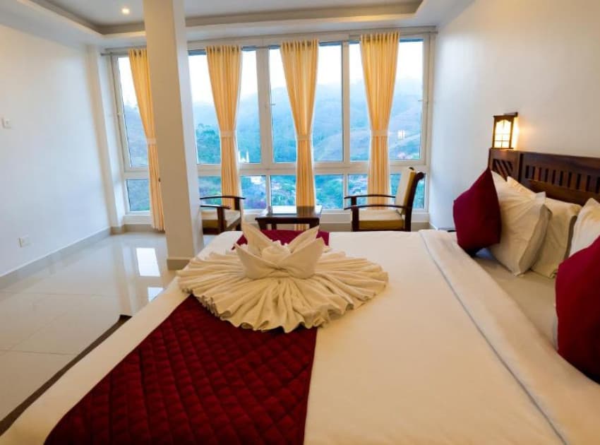 Book Queen Room room in Munnar