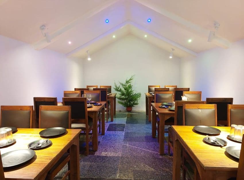 Tree Elanza Resort - Image 2