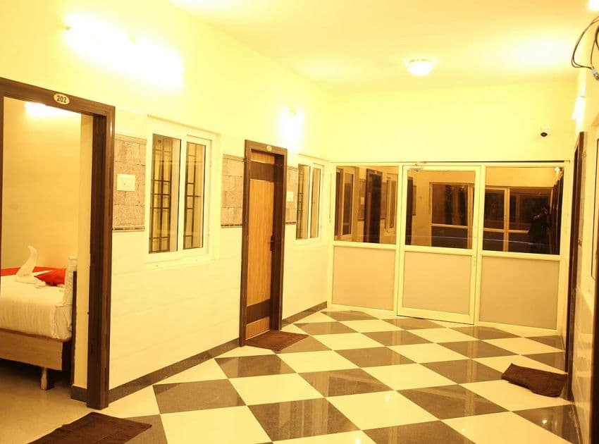 JP RESIDENCY YERCAUD - Image 4