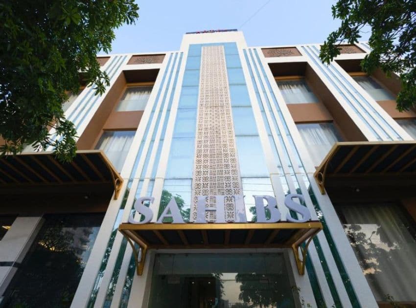 Book Hotel Sahibs Lighthouse - Rooftop Swimming Pool in Agra