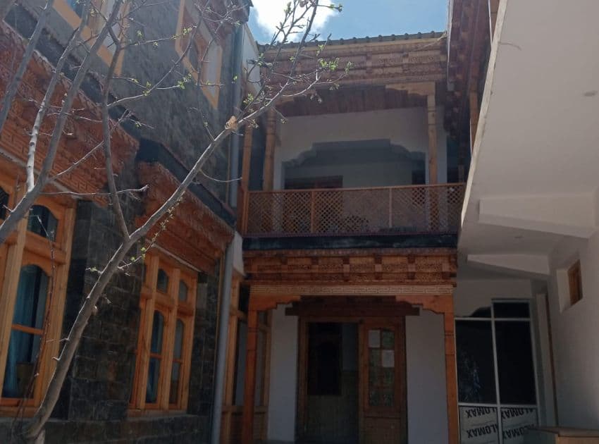 Himalayan Regal House - Image 2