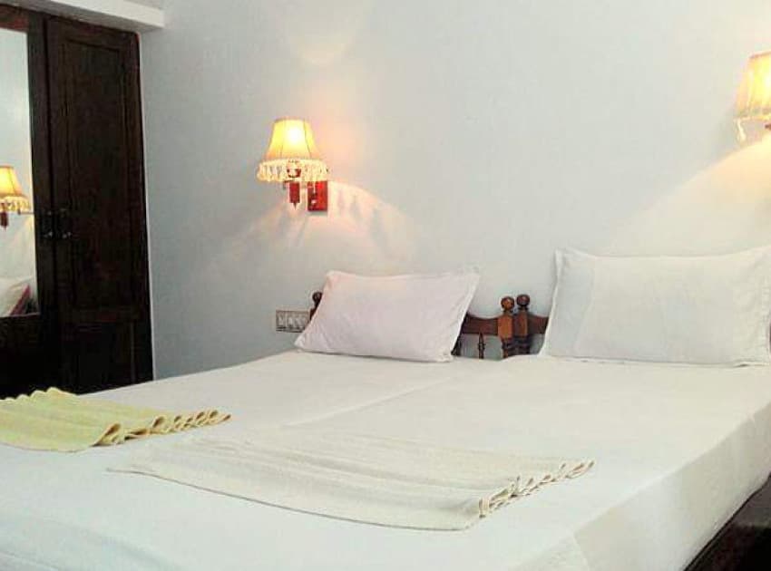 Beach Florra Inn - Image 4