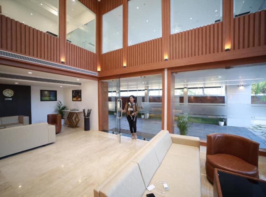 Royal Residency - Image 4