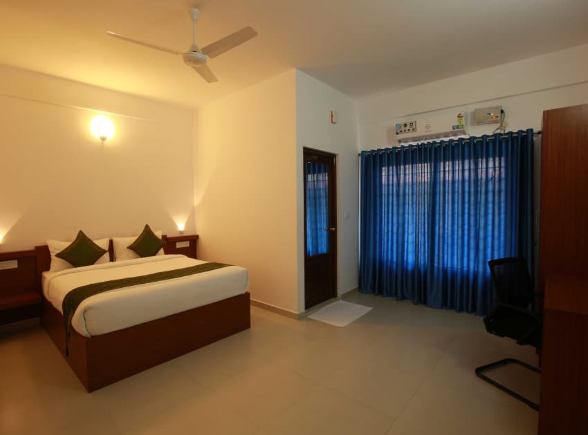 Phoenix Holidays - Image 4