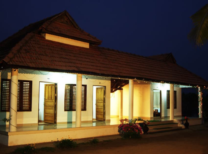 Book Backwater Breeze in Kumarakom