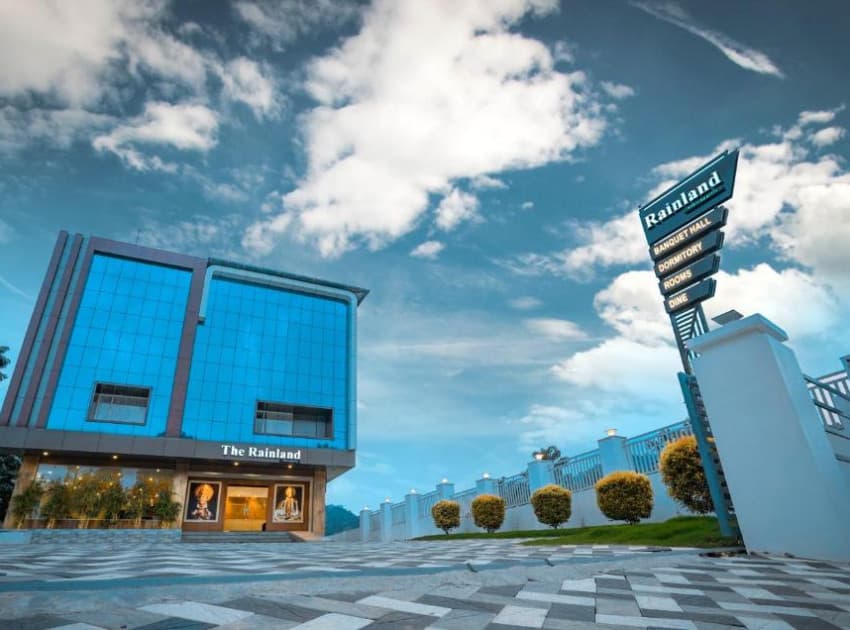 Athirappilly Rainland Resort - Image 2