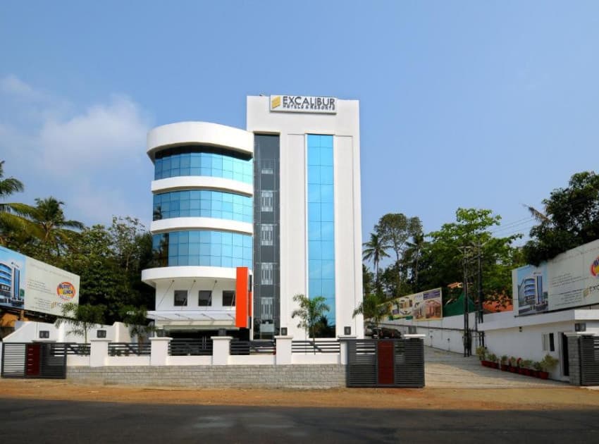 Book Hotel Excalibur in Kottayam