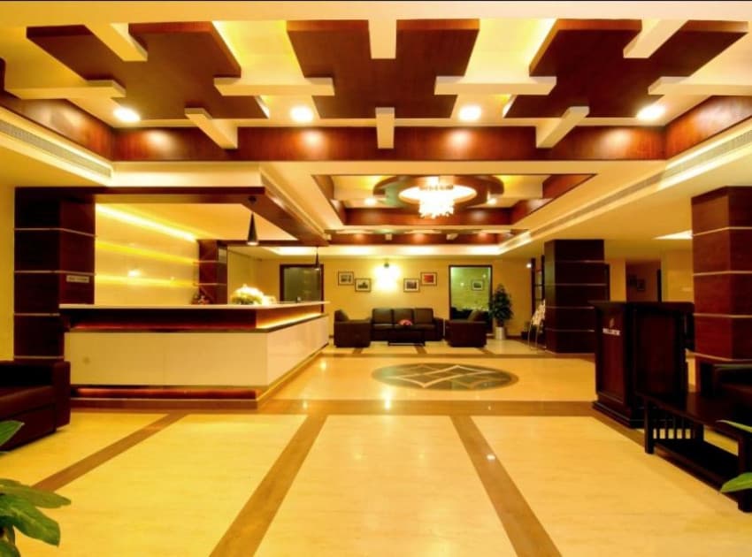 Hotel Excalibur - Image 3