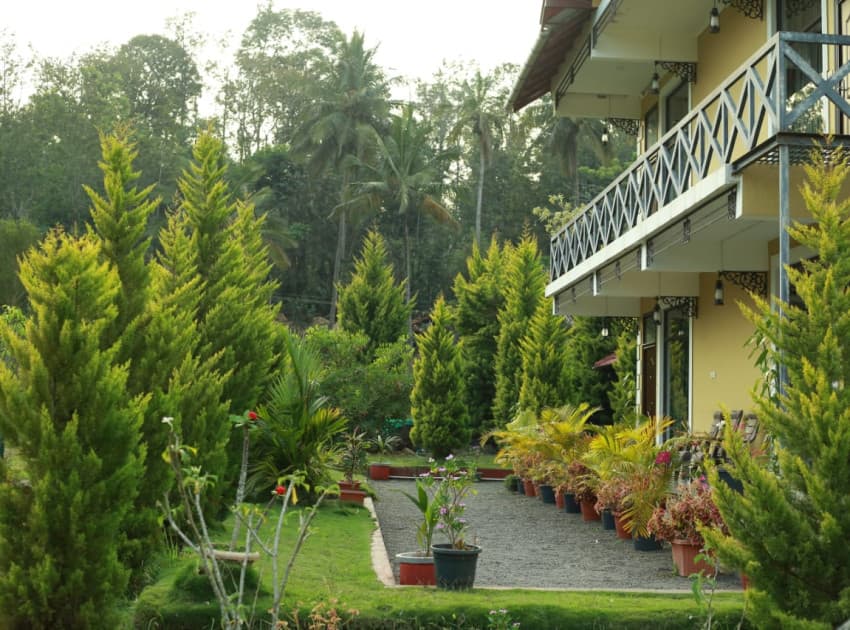 Tiger Tracks Resort - Image 3