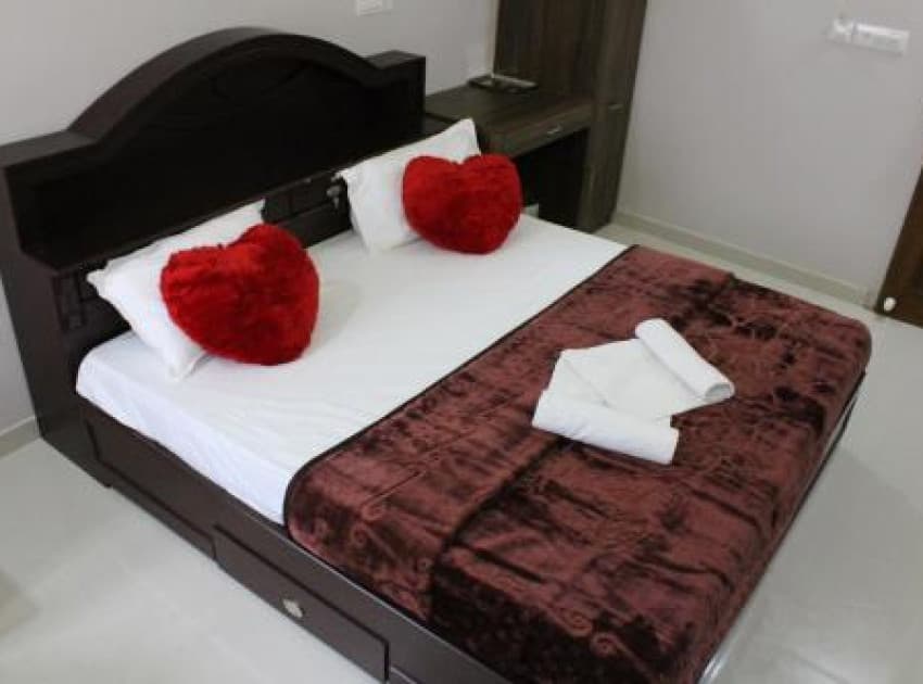 Aarons Cottage Munnar - Image 2