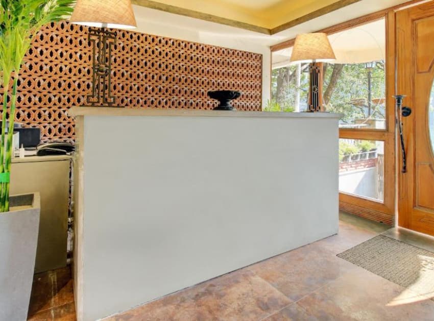 Hotel Lakeside Inn Nainital - Image 2