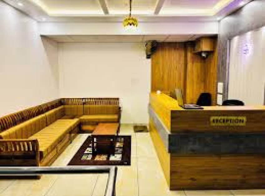 Hotel Starfinch Inn - Image 2