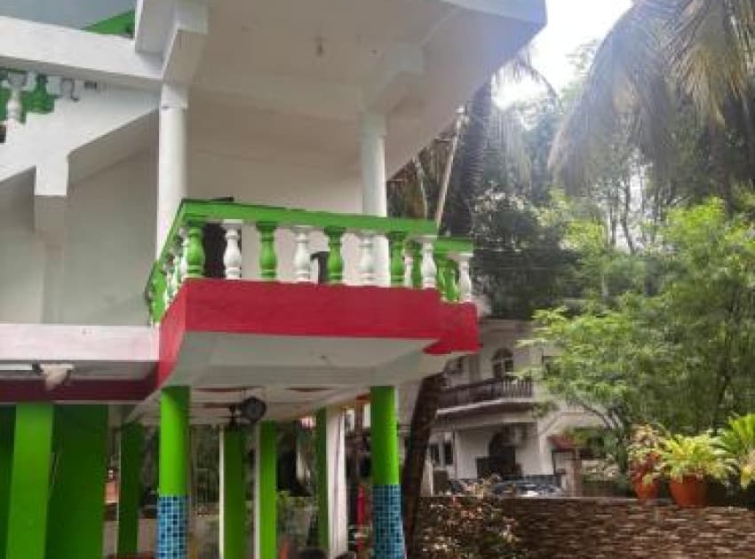 Book Iveas beach resort in Goa