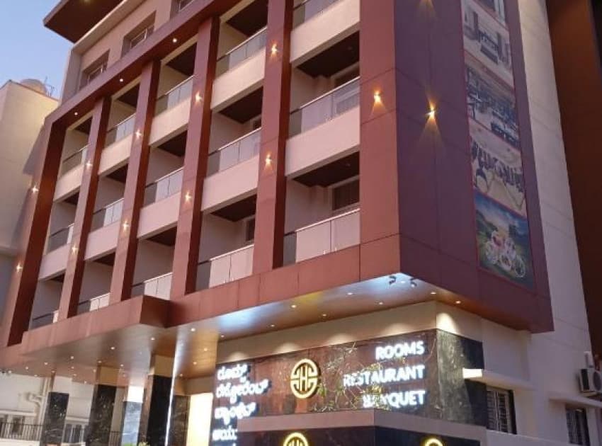 Book Highland Hotel in Bangalore