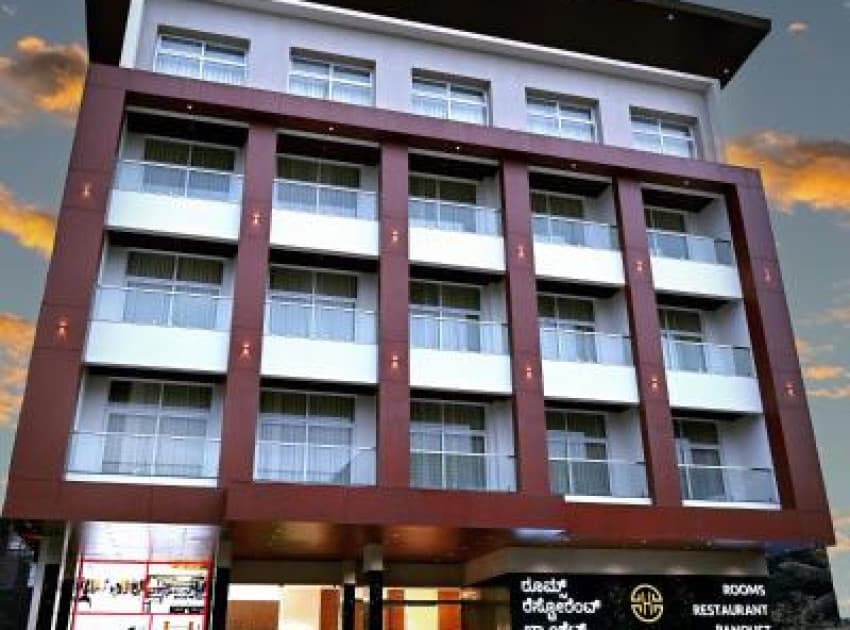 Highland Hotel - Image 2