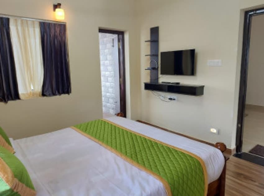 Book 3 BHK English Villa room in Kodaikanal