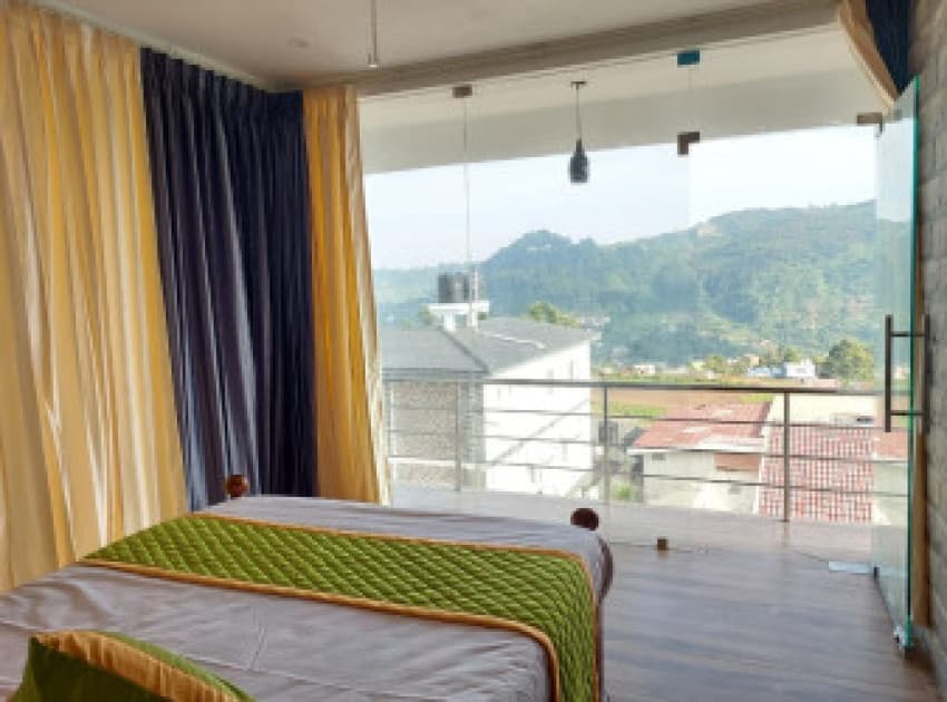 Book 3 BHK English Villa room in Kodaikanal