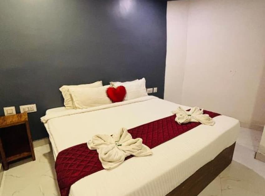 Book Deluxe Double room room in Pondicherry