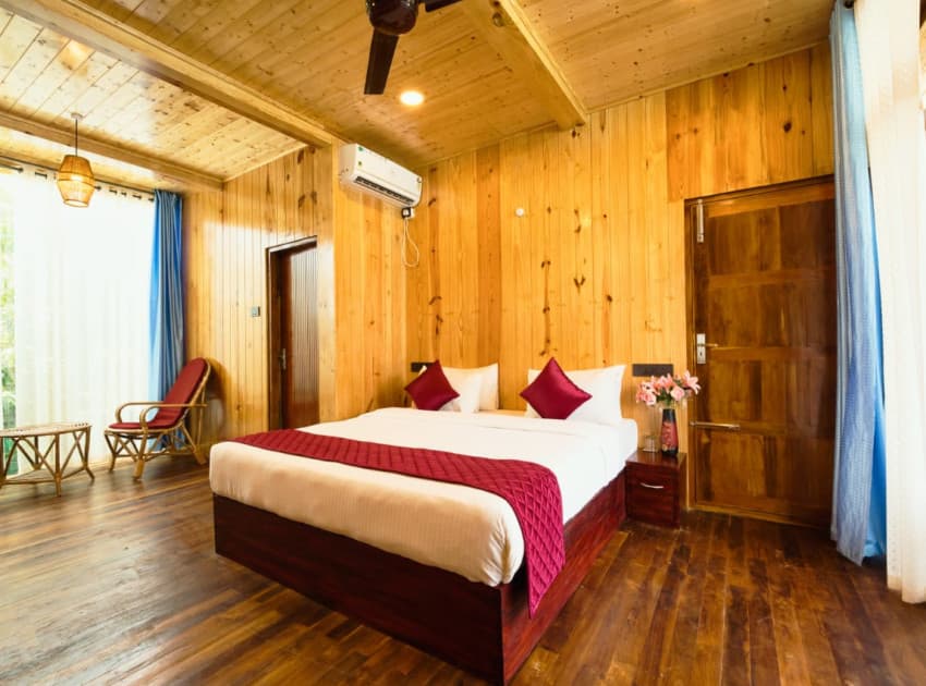 Book Panoramic Sea View Room room in Varkala