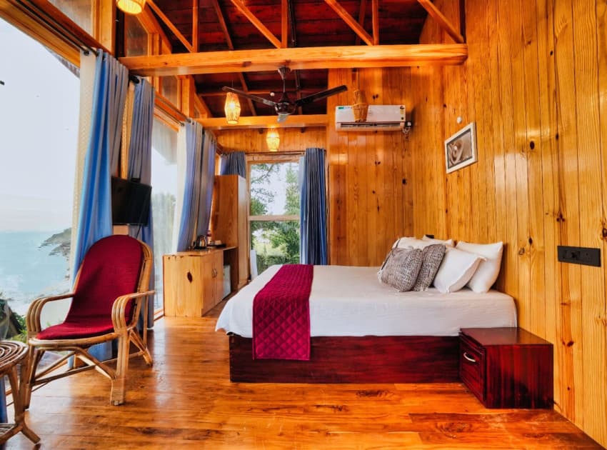 Book Panoramic Sea View Room room in Varkala