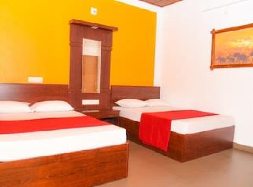 Book Deluxe Double or Twin Room with Mountain View room in Vagamon