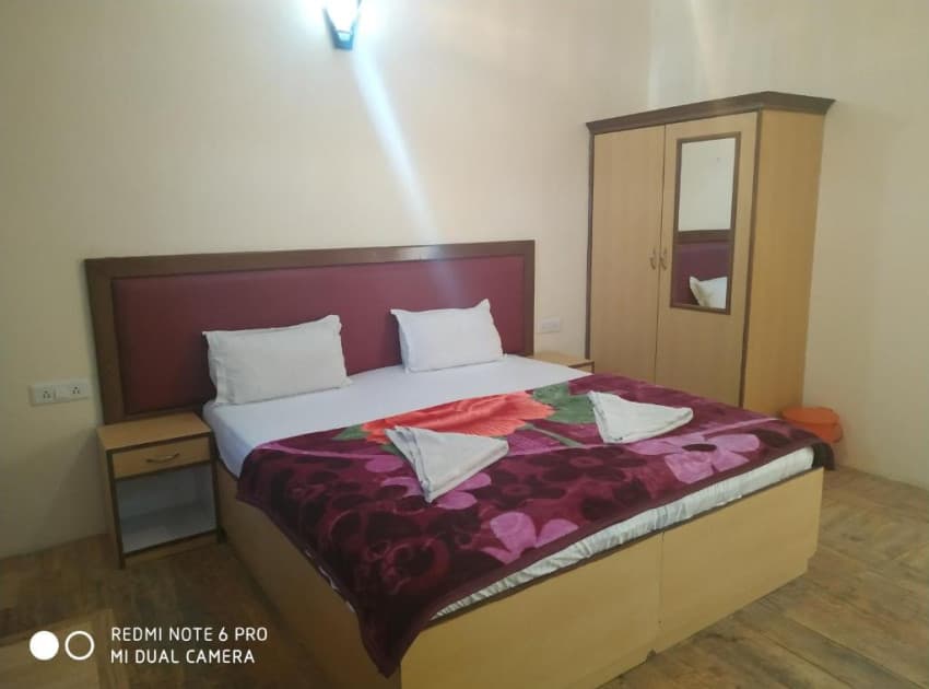 Book Deluxe Double Room room in Leh Ladakh