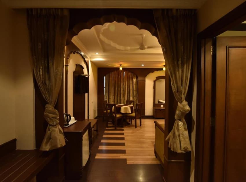 Book Deluxe Suite room in Jodhpur